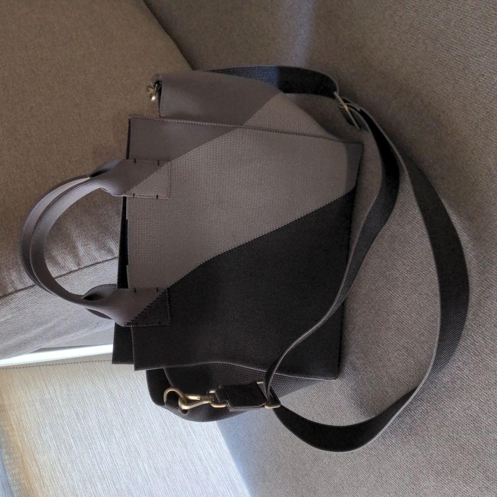 Rothys full size handbag